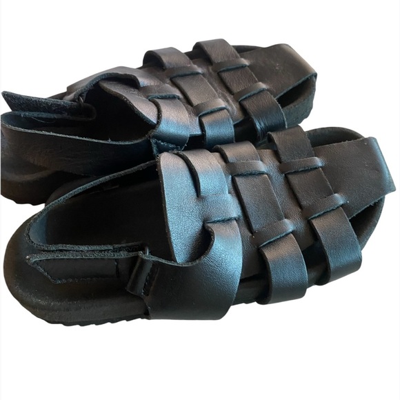 ZARA Kids Black Leather Fisherman Sandals
Size: EU 30 (approx. US Kids 12) - Picture 3 of 7